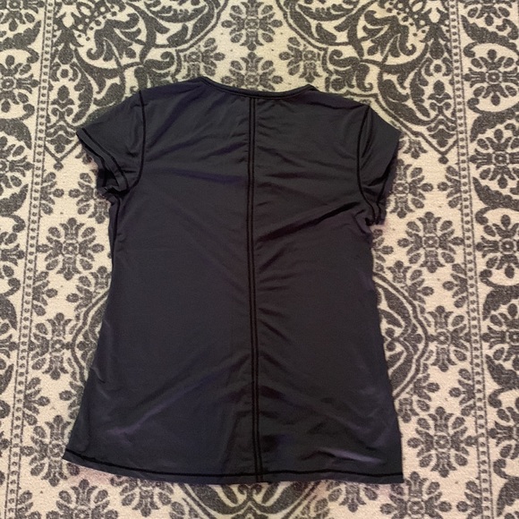 Old Navy Active - Picture 4 of 4